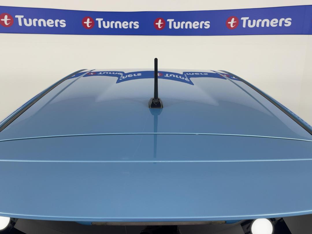 Photo '28' of Toyota Aqua