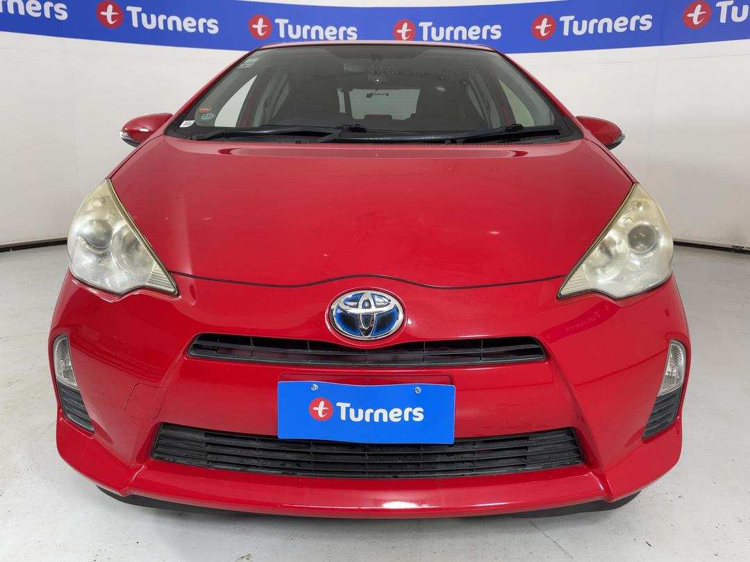 Photo '2' of Toyota Aqua