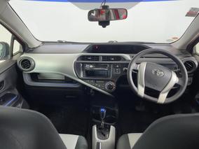 Photo '17' of Toyota Aqua