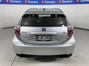 Photo '6' of Toyota Aqua