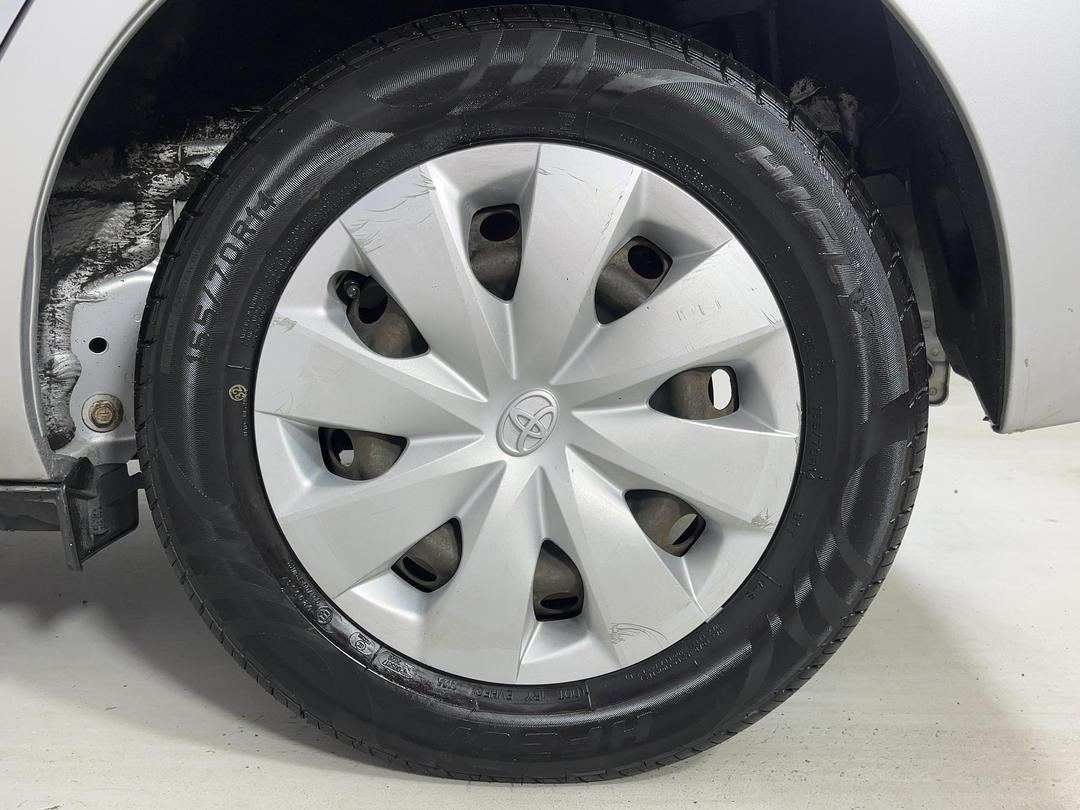 Photo '11' of Toyota Aqua