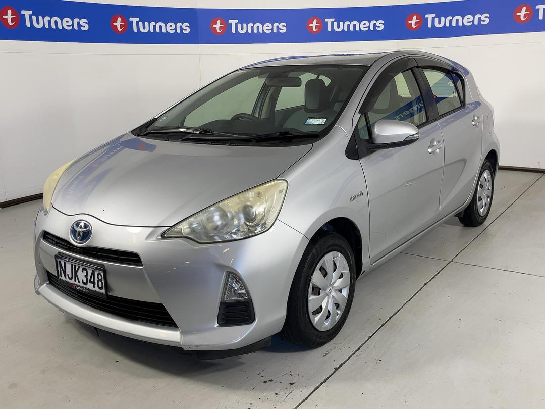 Photo '4' of Toyota Aqua