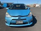 Thumbnail '3' of Toyota Aqua