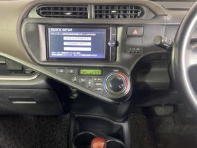 Photo '18' of Toyota Aqua