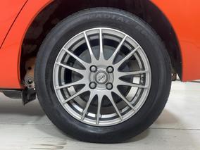 Photo '11' of Toyota Aqua