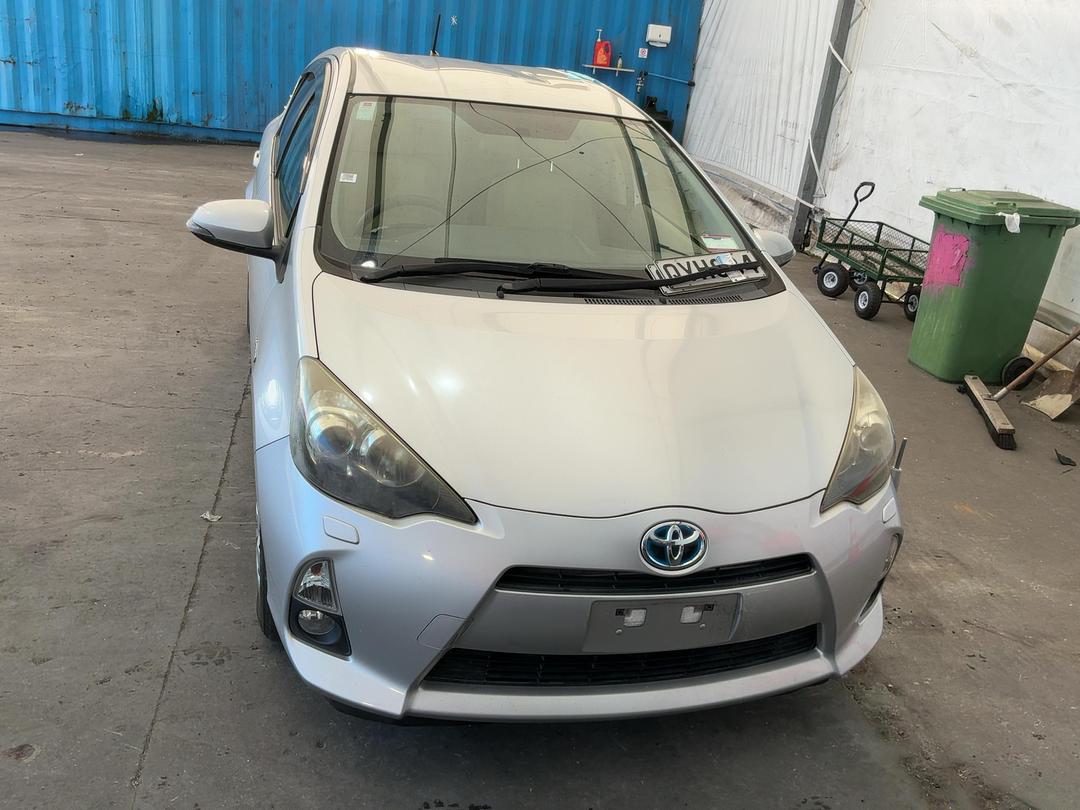 Photo '4' of Toyota Aqua