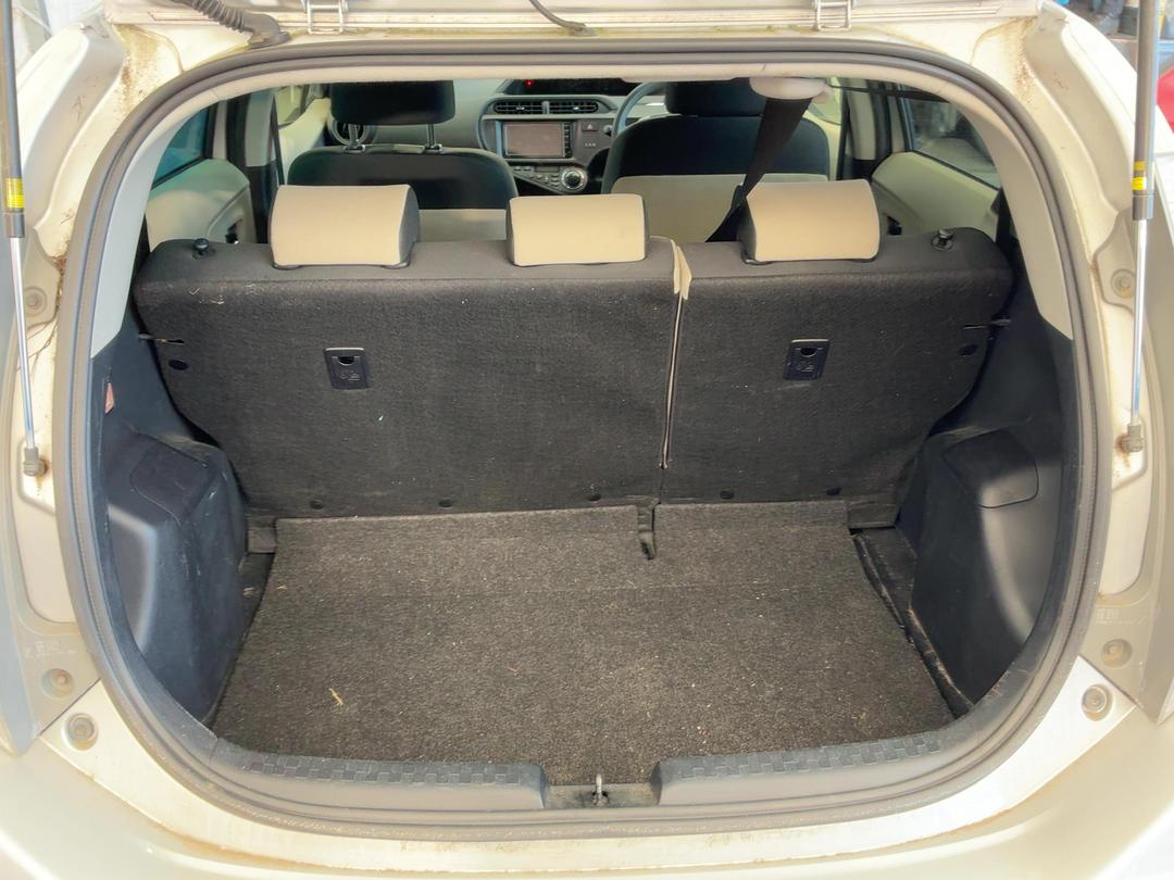 Photo '9' of Toyota Aqua