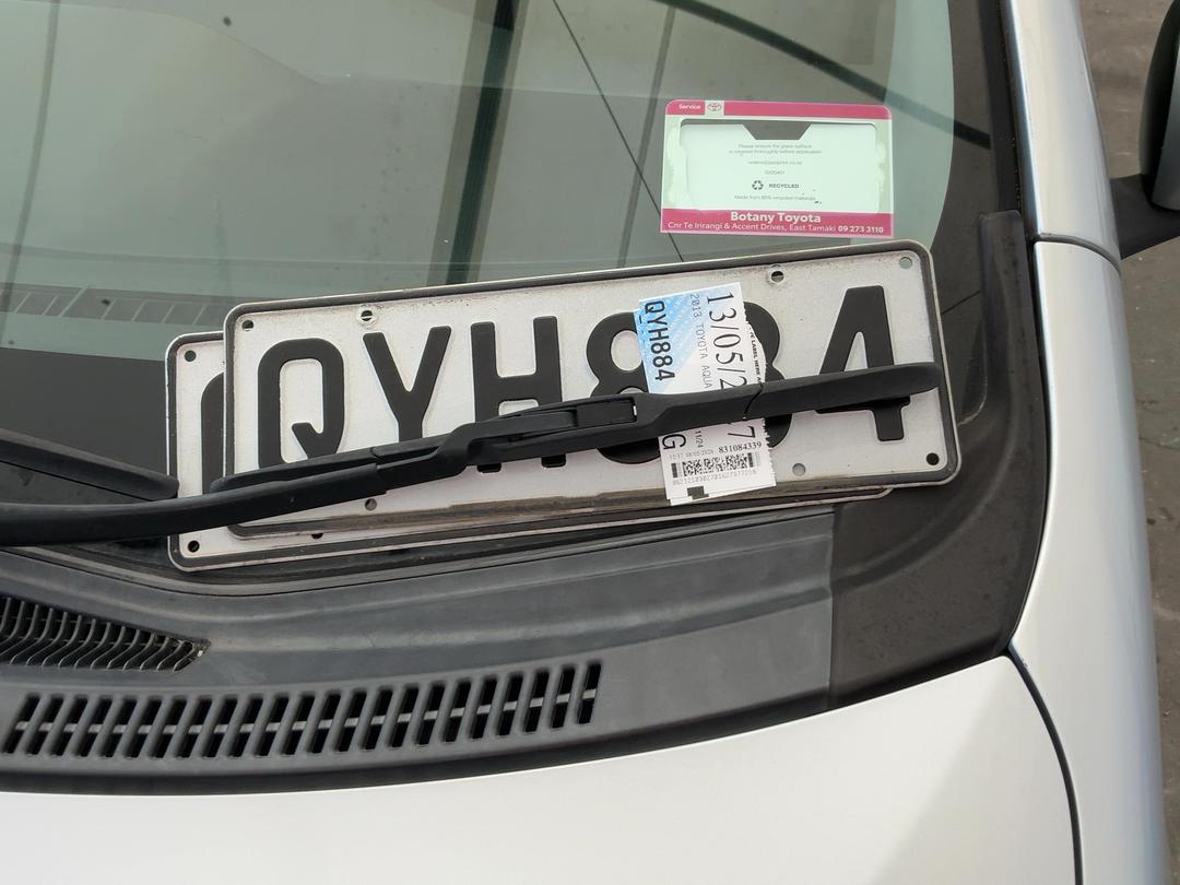 Photo '24' of Toyota Aqua