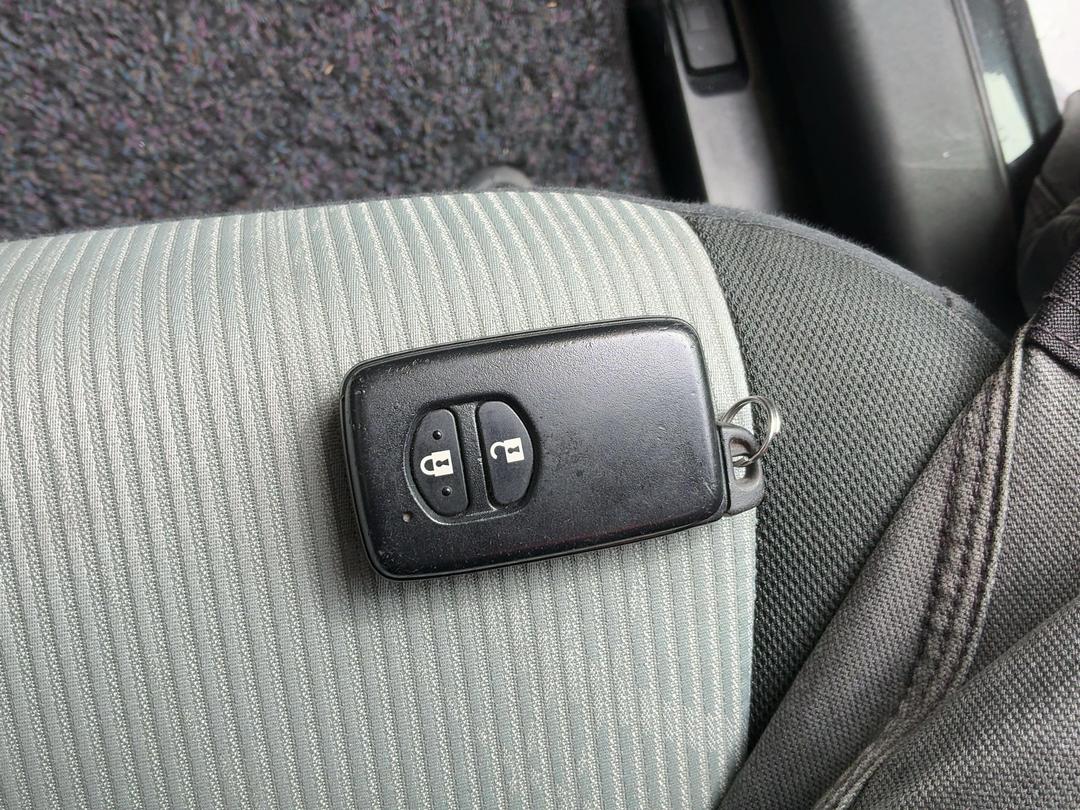 Photo '16' of Toyota Aqua