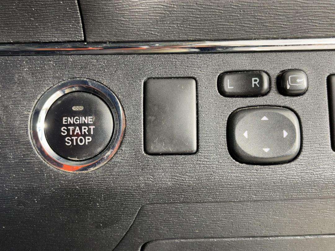 Photo '23' of Toyota Avensis