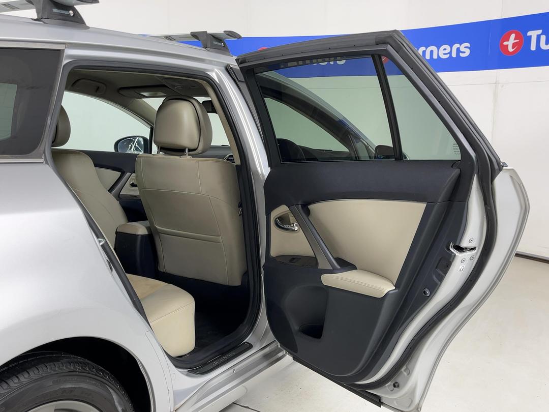 Photo '19' of Toyota Avensis