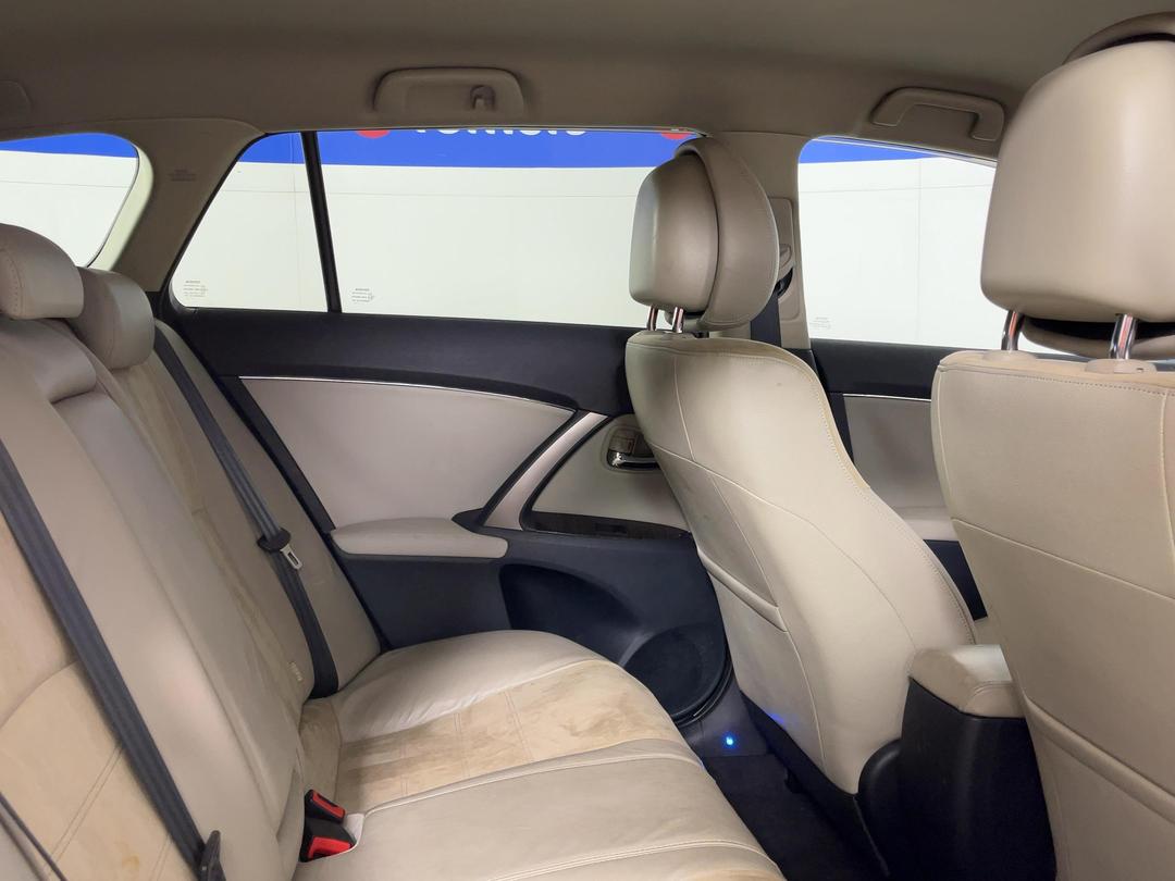 Photo '20' of Toyota Avensis