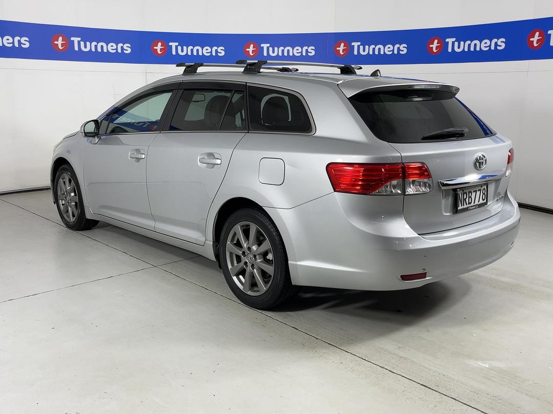 Photo '5' of Toyota Avensis