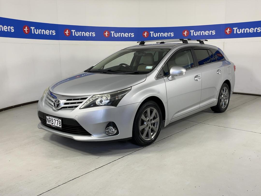 Photo '4' of Toyota Avensis