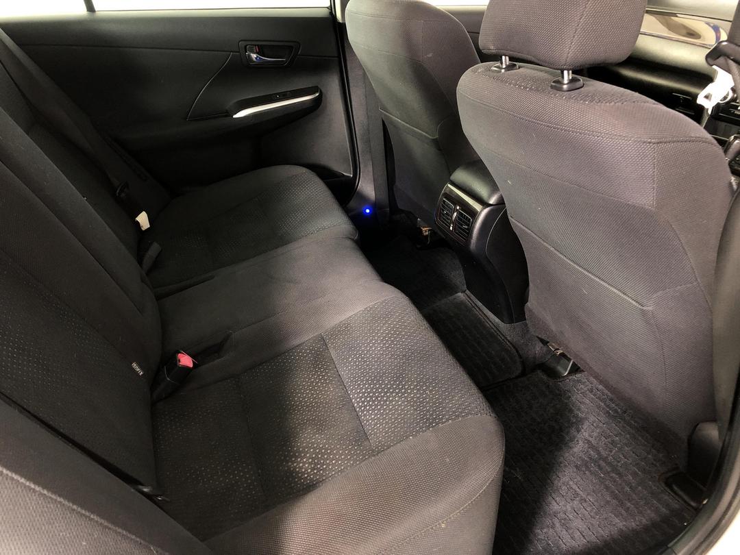 Photo '20' of Toyota Camry