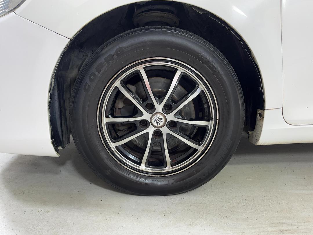 Photo '8' of Toyota Camry GL Photo '8' of Toyota Camry GL
