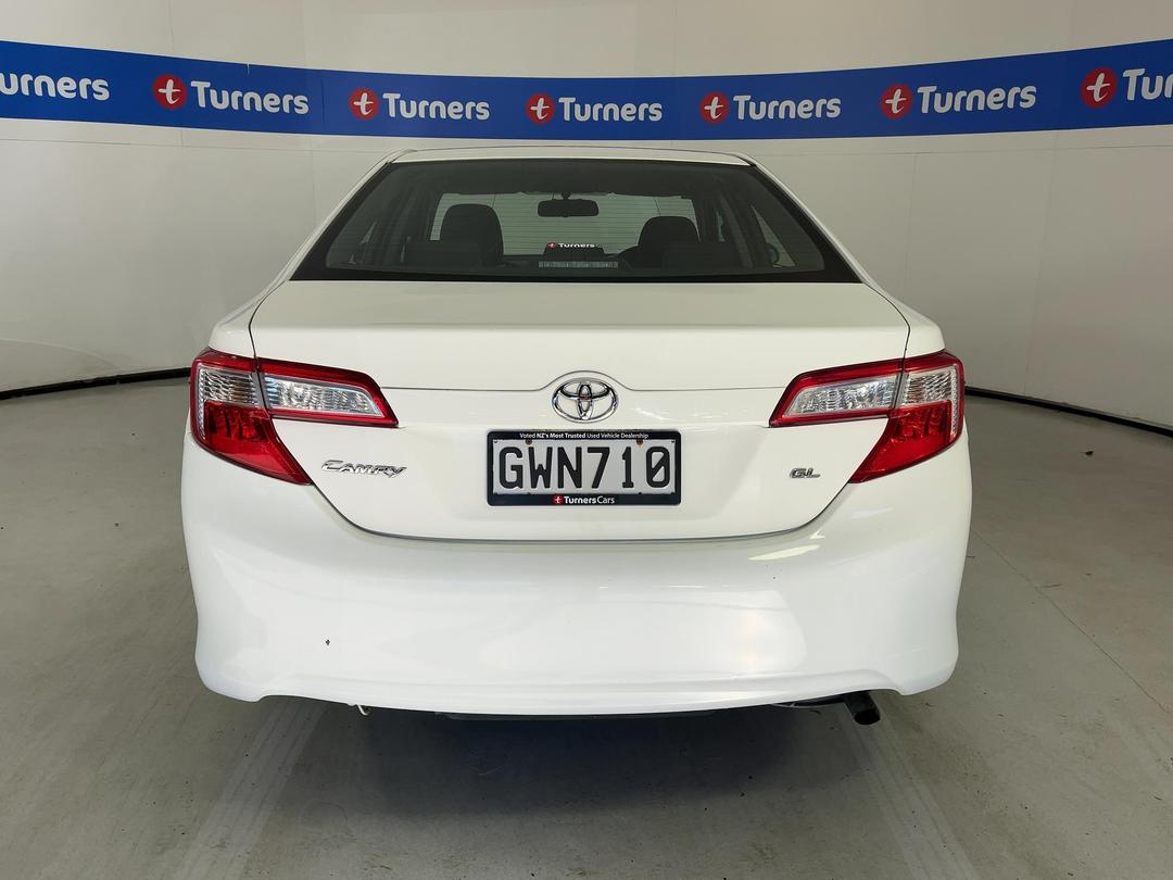 Photo '5' of Toyota Camry GL Photo '5' of Toyota Camry GL
