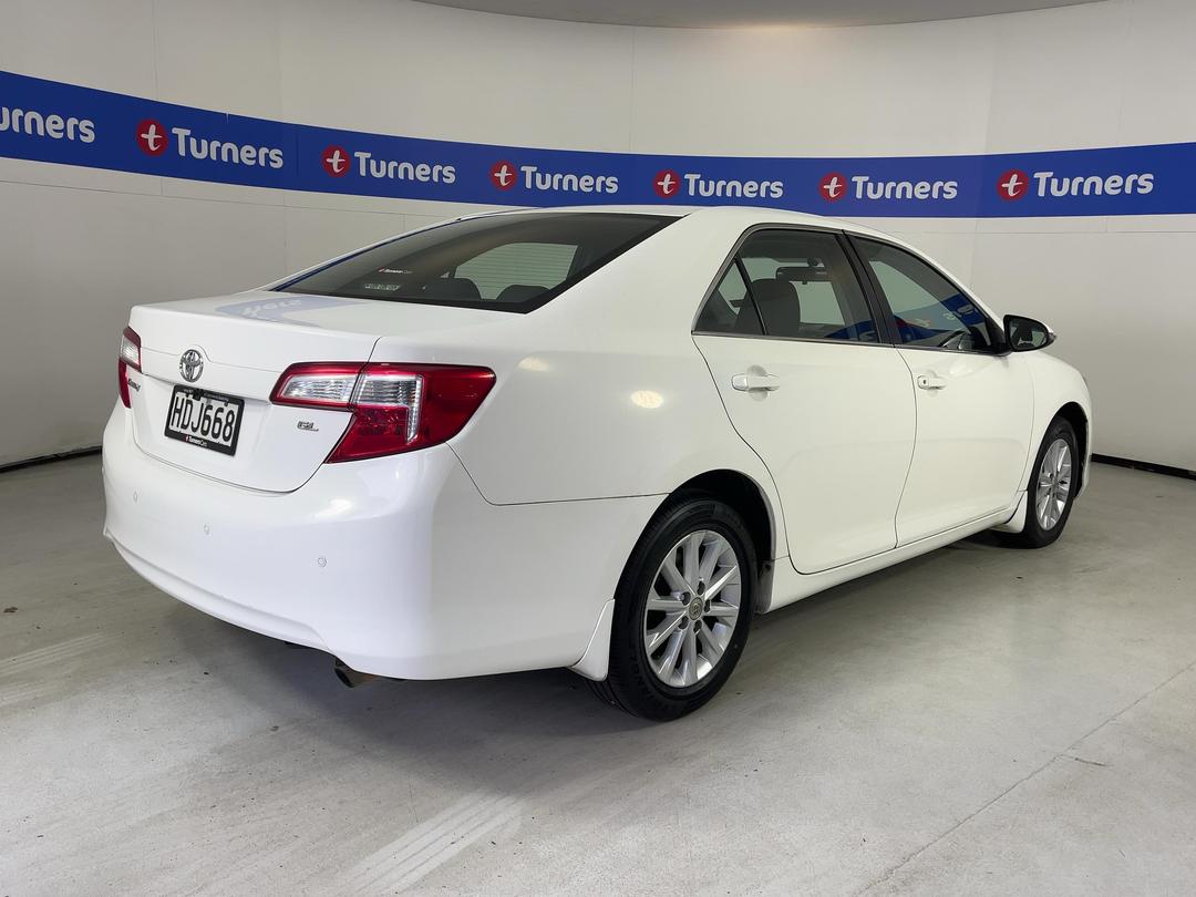 Photo '6' of Toyota Camry GL Photo '6' of Toyota Camry GL