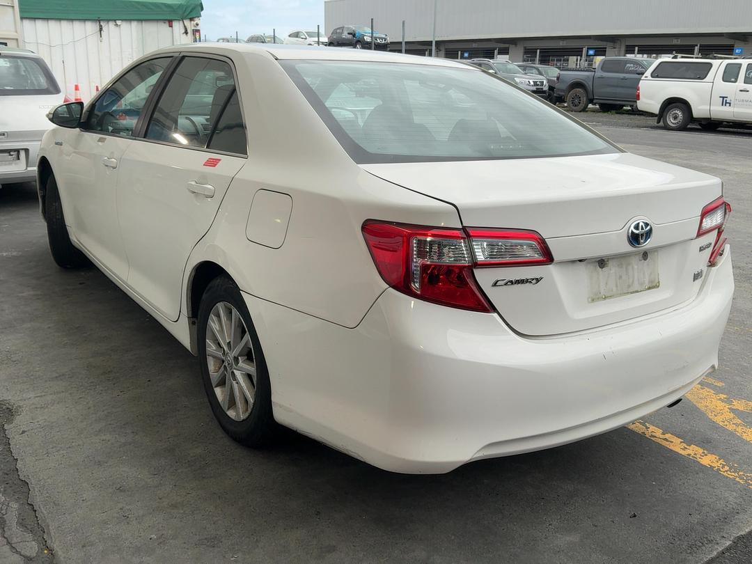 Photo '3' of Toyota Camry E Photo '3' of Toyota Camry E