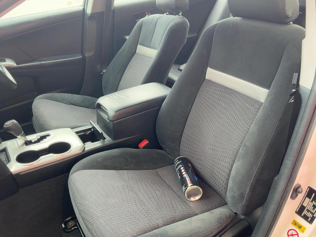 Photo '23' of Toyota Camry E Photo '23' of Toyota Camry E