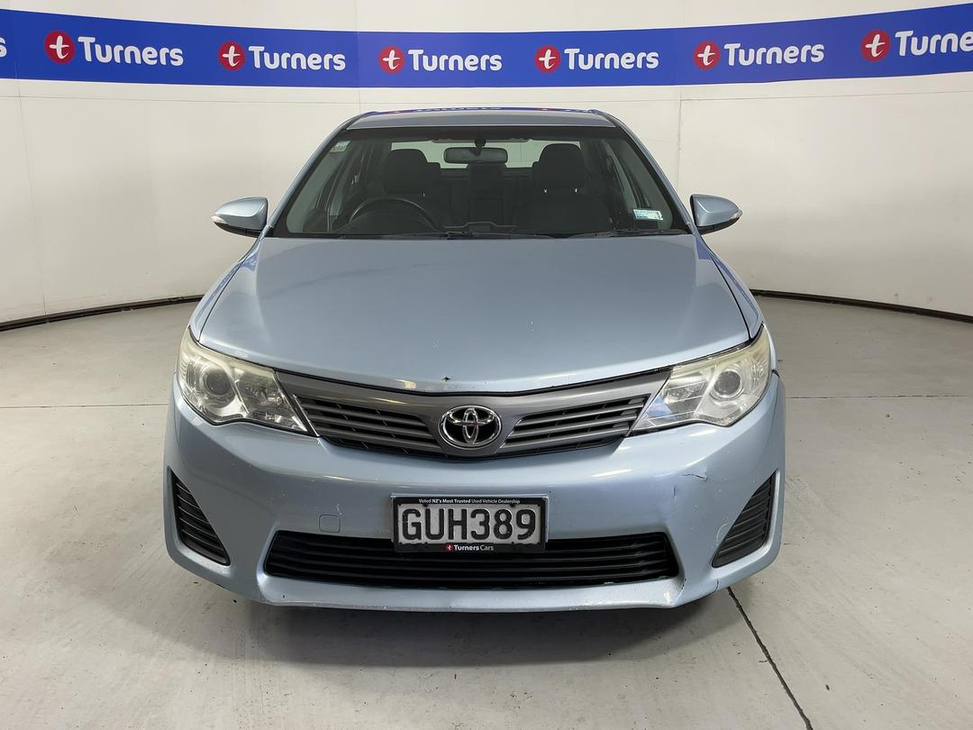 Photo '2' of Toyota Camry