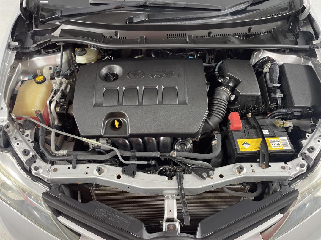 Photo '13' of Toyota Corolla