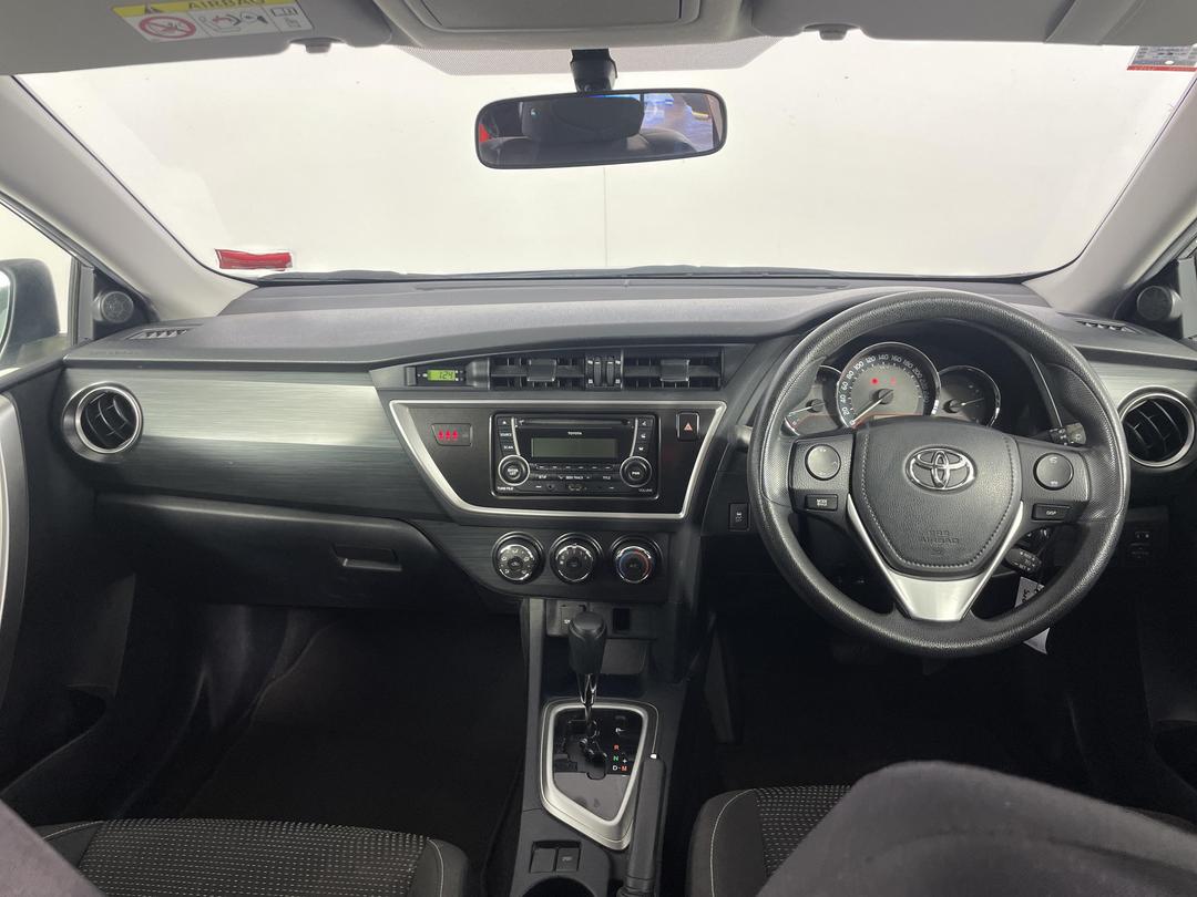 Photo '17' of Toyota Corolla