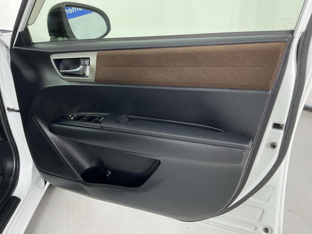 Photo '15' of Toyota Corolla