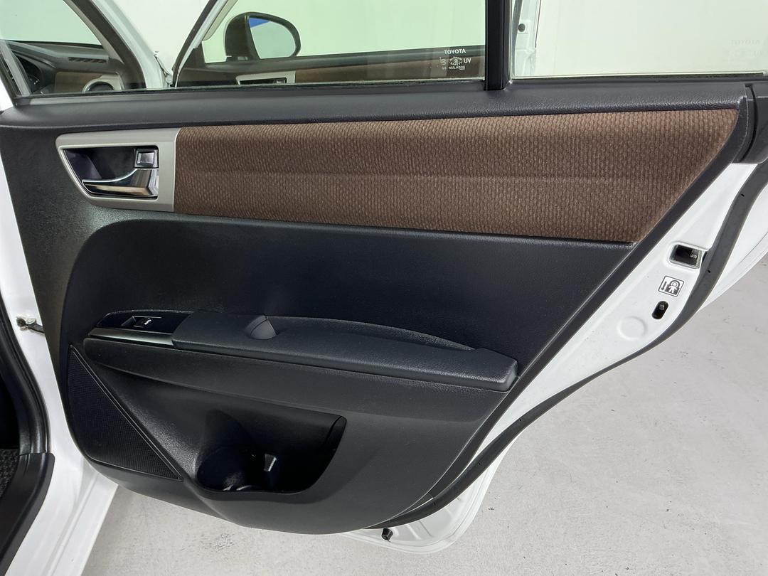 Photo '19' of Toyota Corolla