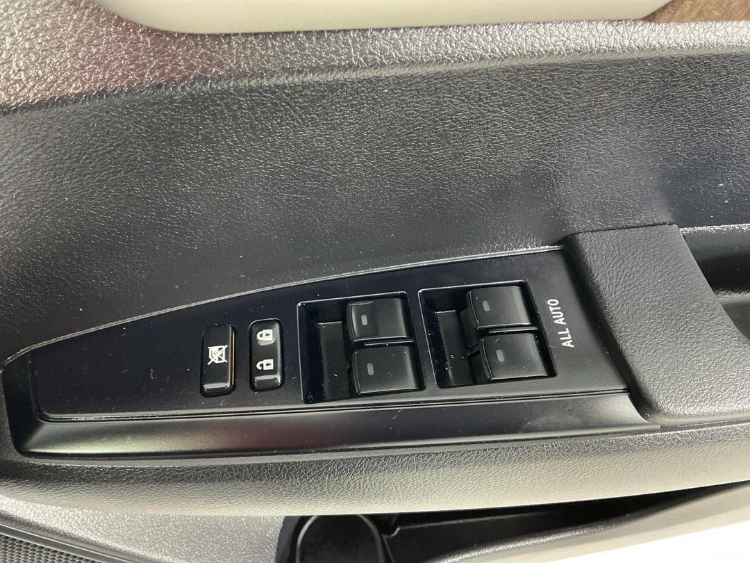 Photo '24' of Toyota Corolla