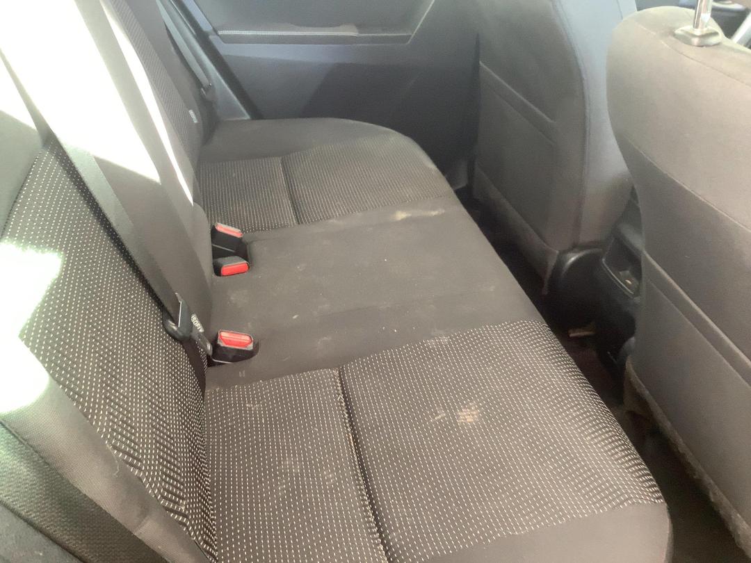 Photo '8' of Toyota Corolla GX