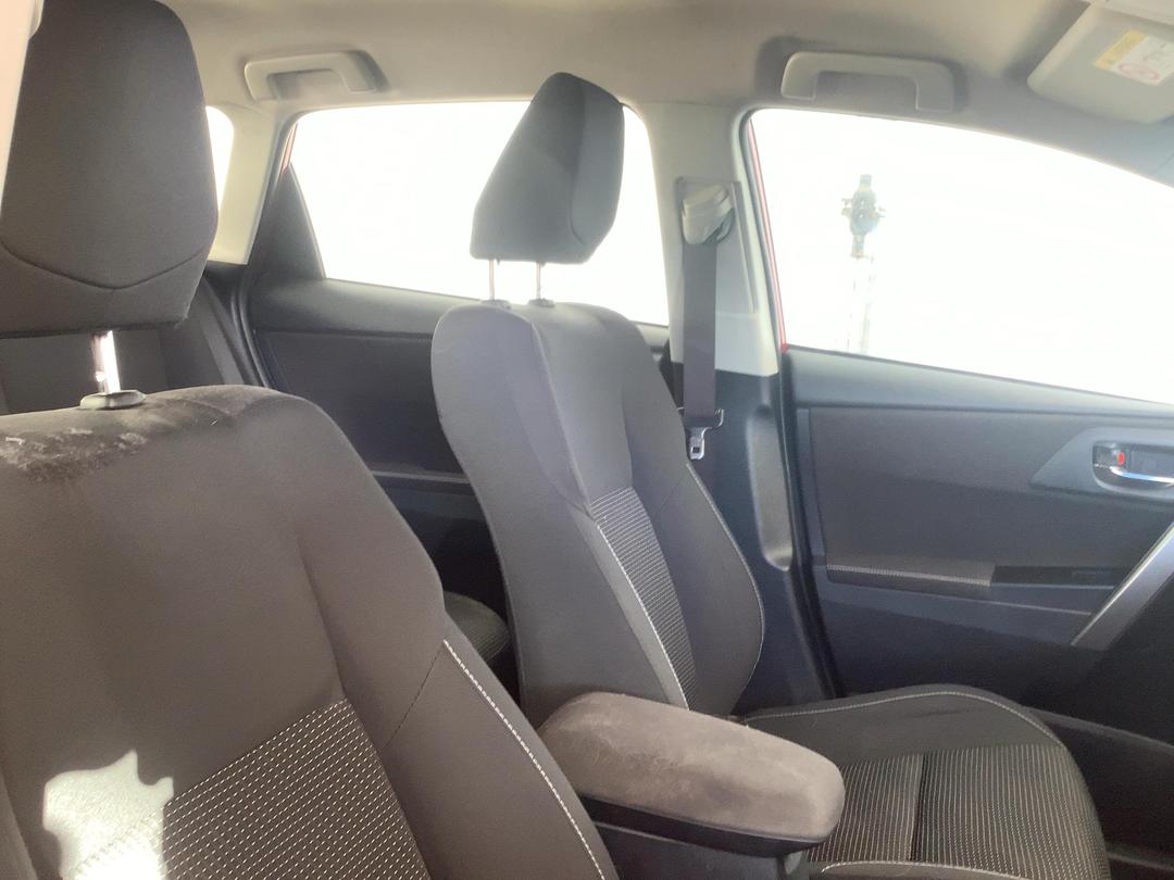 Photo '12' of Toyota Corolla GX