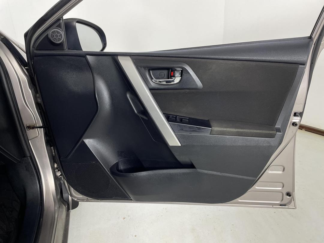 Photo '15' of Toyota Corolla