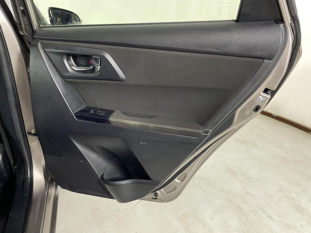 Photo '19' of Toyota Corolla