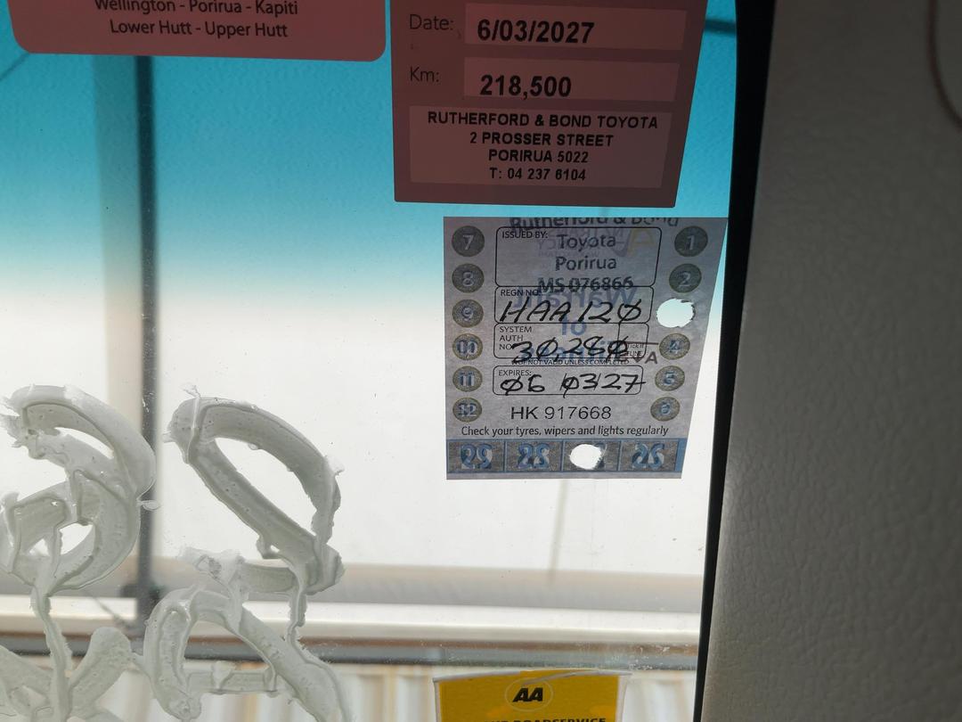 Photo '10' of Toyota Corolla GX