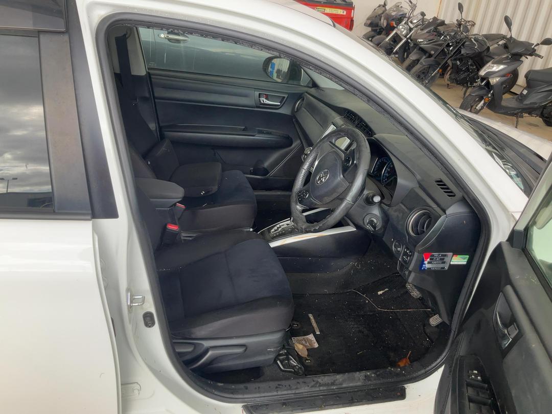 Photo '7' of Toyota Corolla Fielder Hybrid