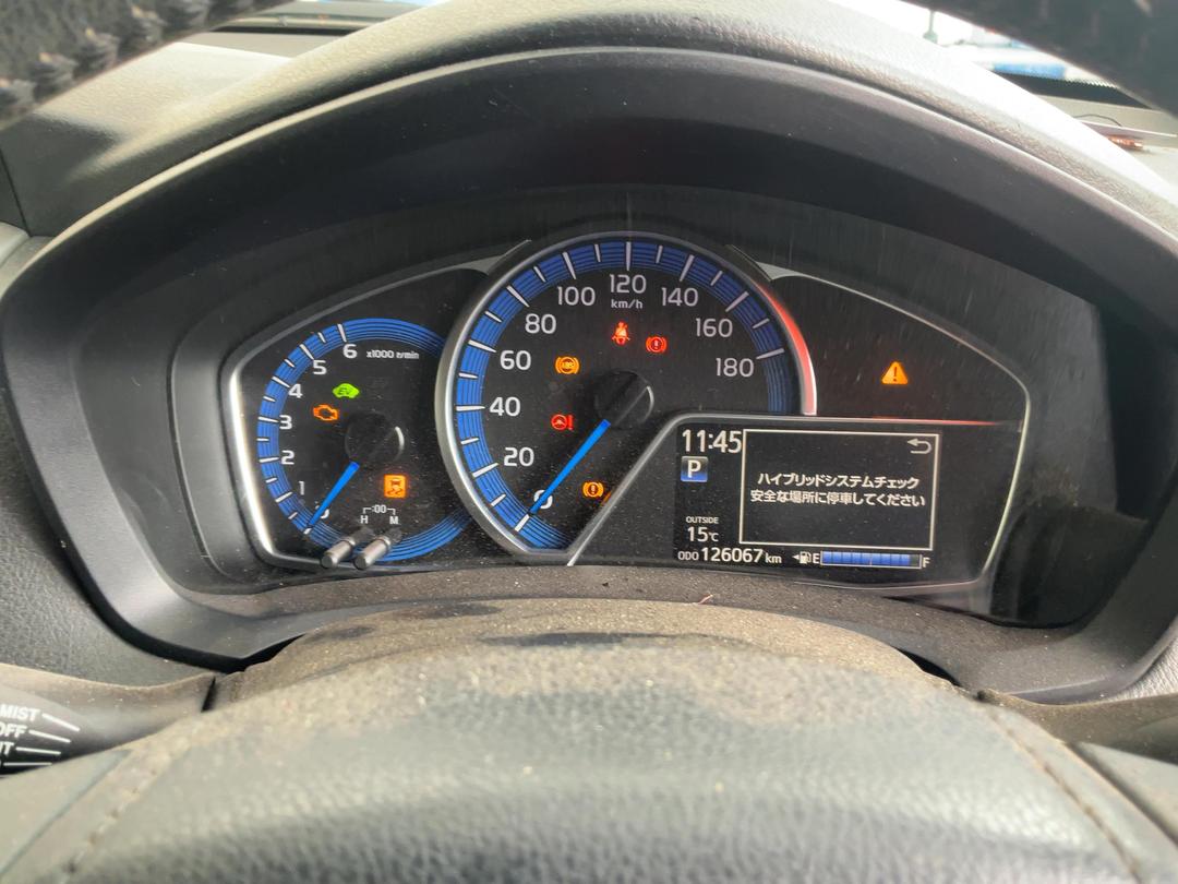 Photo '10' of Toyota Corolla Fielder Hybrid