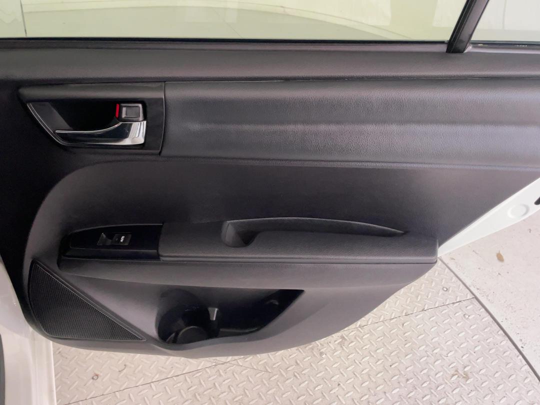 Photo '19' of Toyota Corolla