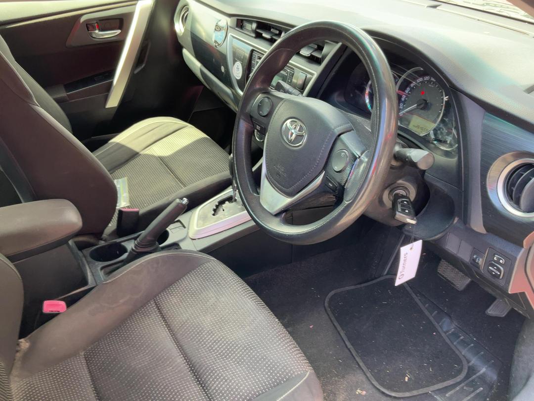 Photo '15' of Toyota Corolla GX Photo '15' of Toyota Corolla GX