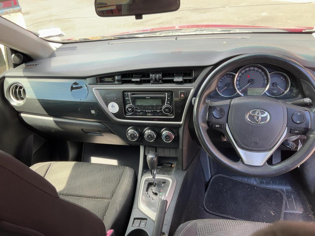 Photo '16' of Toyota Corolla GX Photo '16' of Toyota Corolla GX