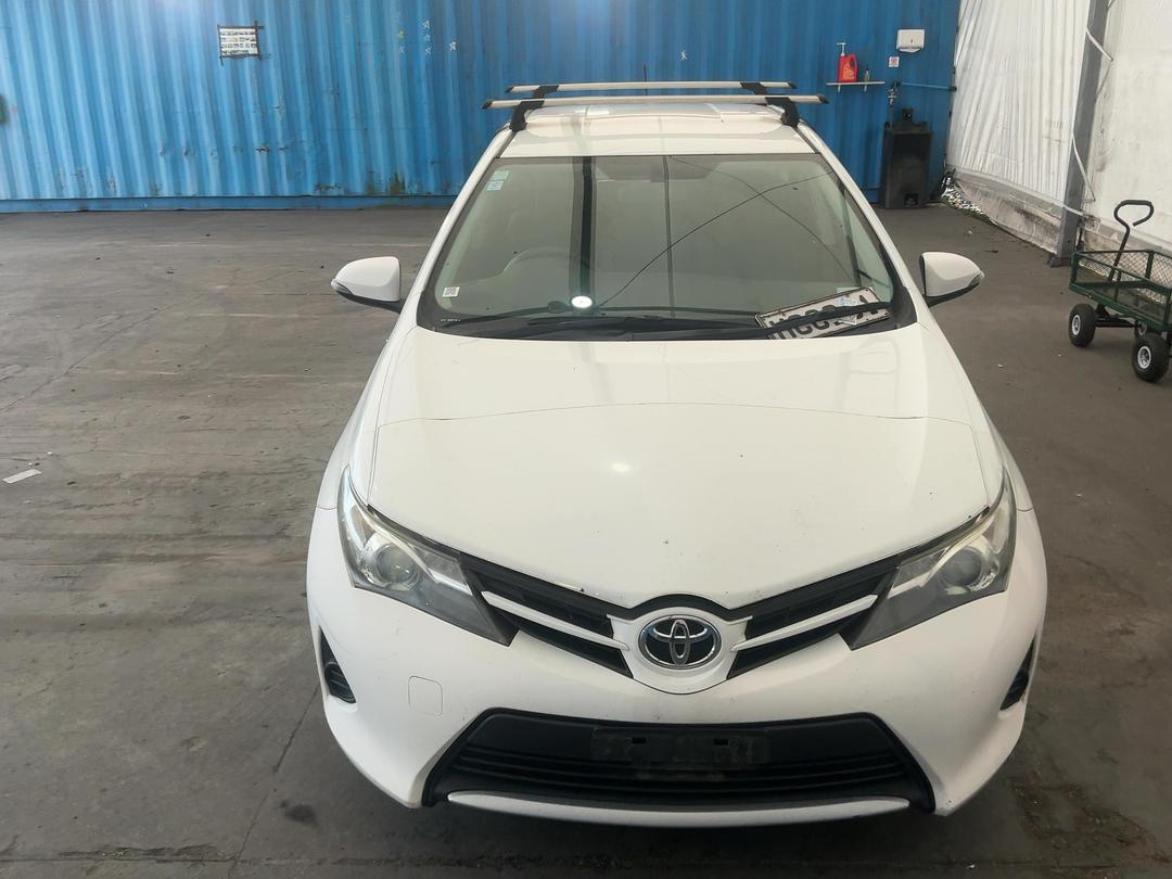 Photo '2' of Toyota Corolla GX Photo '2' of Toyota Corolla GX