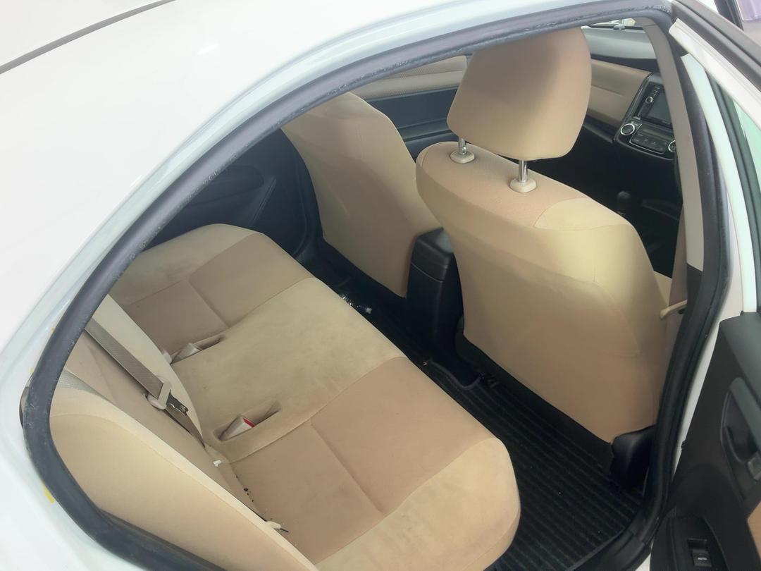Photo '18' of Toyota Corolla Axio Photo '18' of Toyota Corolla Axio