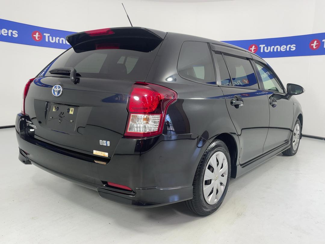 Photo '7' of Toyota Corolla Fielder
