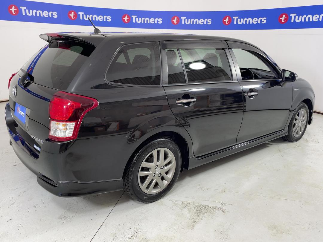 Photo '7' of Toyota Corolla Fielder