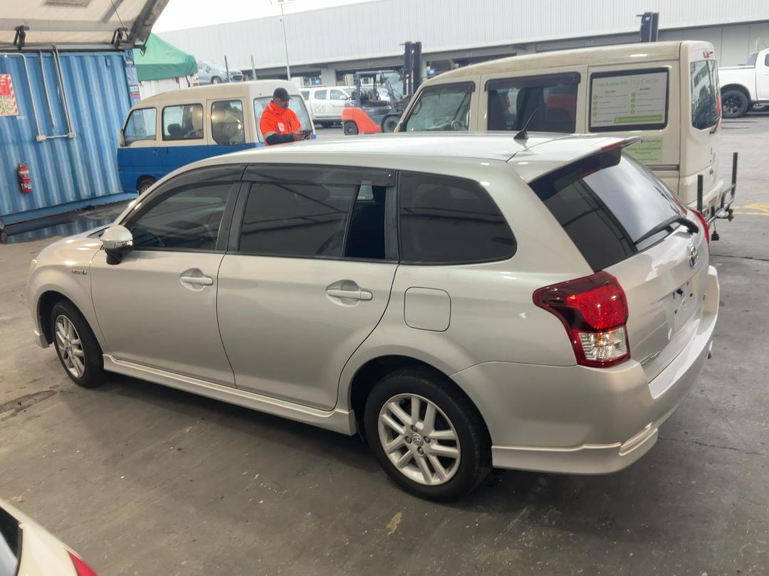 Photo '6' of Toyota Corolla Fielder Photo '6' of Toyota Corolla Fielder