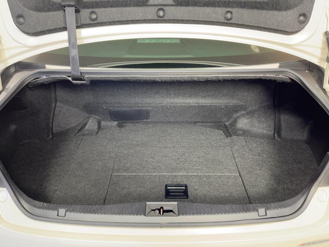 Photo '14' of Toyota Crown