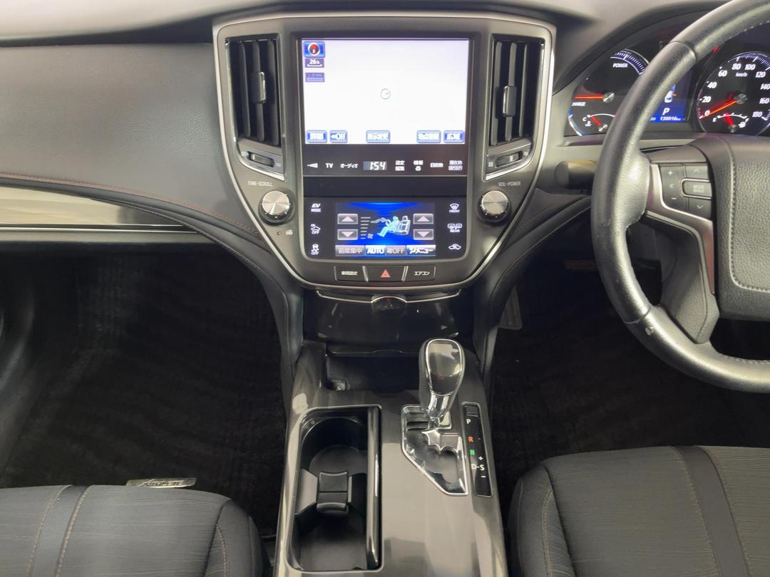 Photo '18' of Toyota Crown