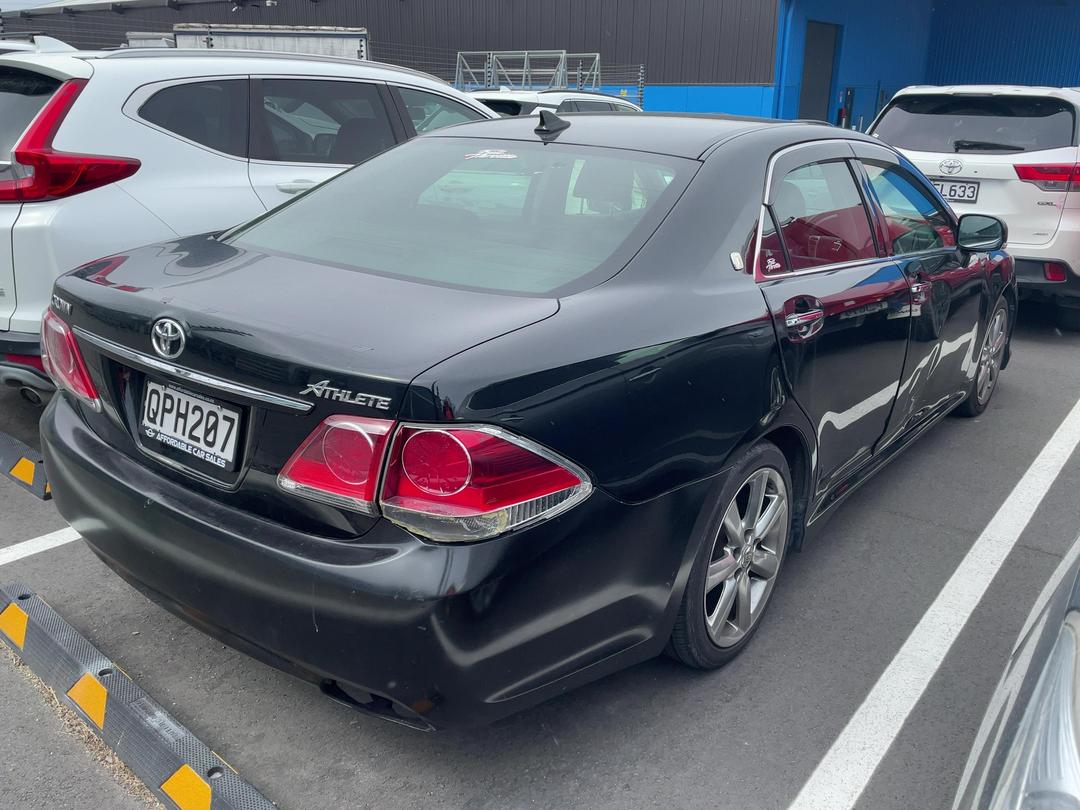 Photo '6' of Toyota Crown Photo '6' of Toyota Crown