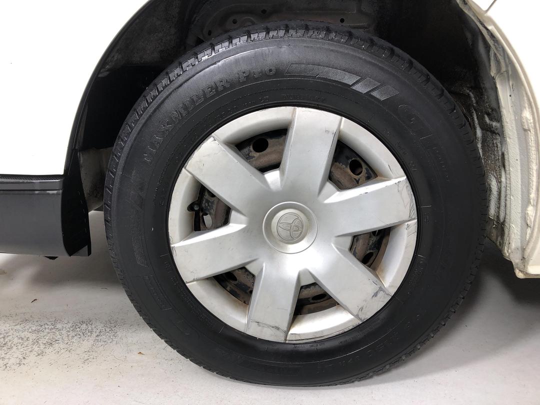 Photo '10' of Toyota Hiace