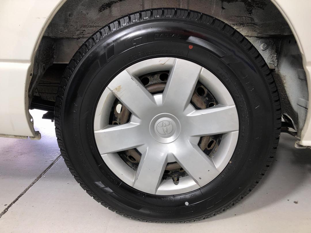 Photo '12' of Toyota Hiace